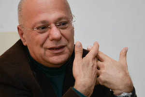 stefan-popov-v-dnevnik_300x200_crop_478b24840a