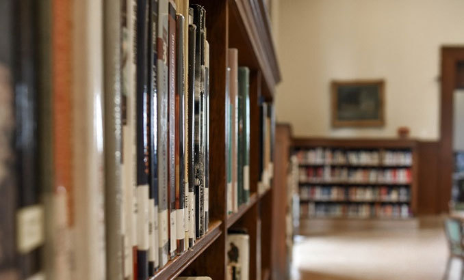 purvata-denonoshtna-biblio_678x410_crop_478b24840a