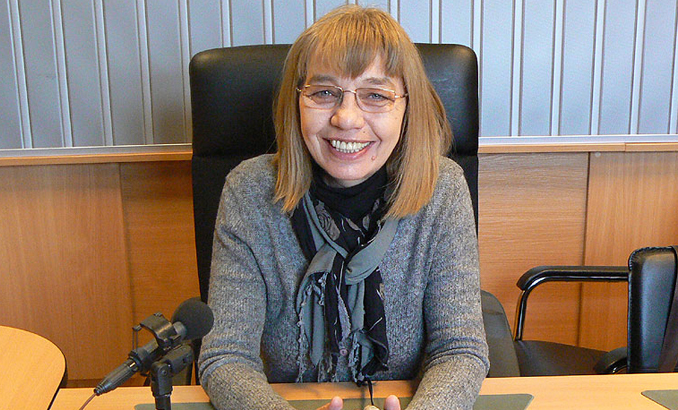 valeria-foll-bnr_678x410_crop_478b24840a