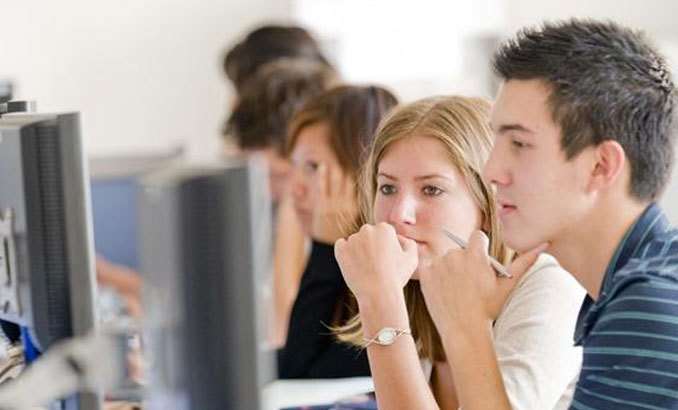 studenti-systezanie-bgnes_678x410_crop_478b24840a