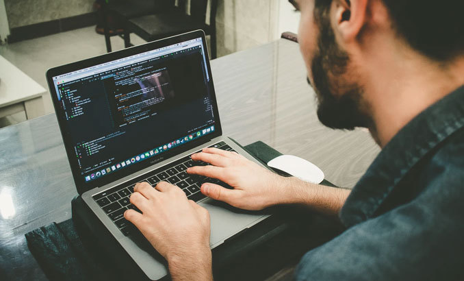 computer-man-unsplash_678x410_crop_478b24840a