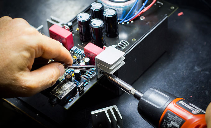 electronics-unsplash_678x410_crop_478b24840a