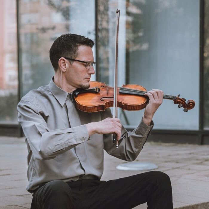 ivaylo-danailov-sofiaartinstitute-com_700x700_fit_478b24840a