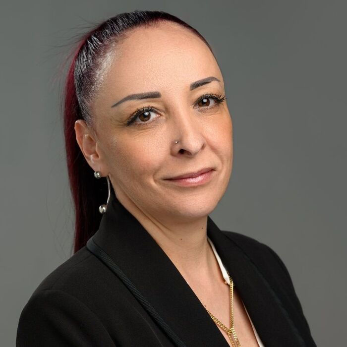 dilyana-hristova-investor-bg_700x700_pad_478b24840a