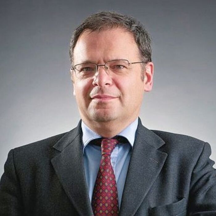 julian-popov-sp-manager_700x700_fit_478b24840a