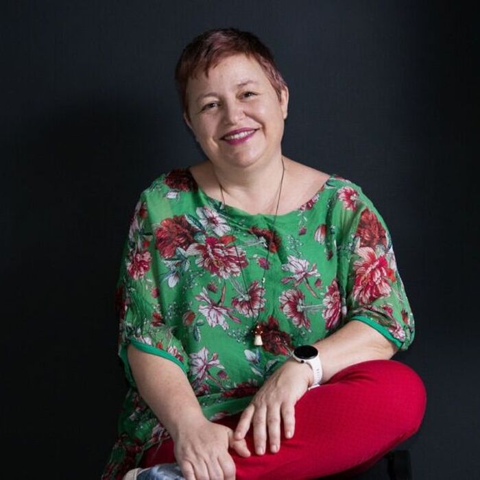 justin-toms-v-kapital_700x700_pad_478b24840a