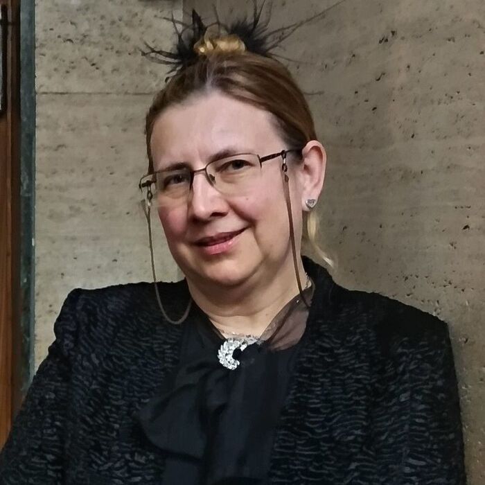 katerina-b-yocheva-fb_700x700_pad_478b24840a