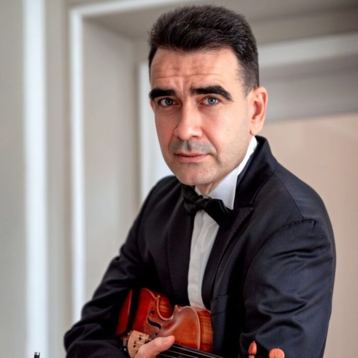 krasimir-shterev-artvarna-net_700x700_fit_478b24840a