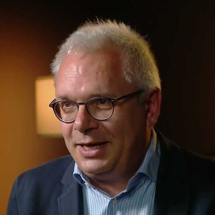 momchil-metodiev-nbu_700x700_fit_478b24840a