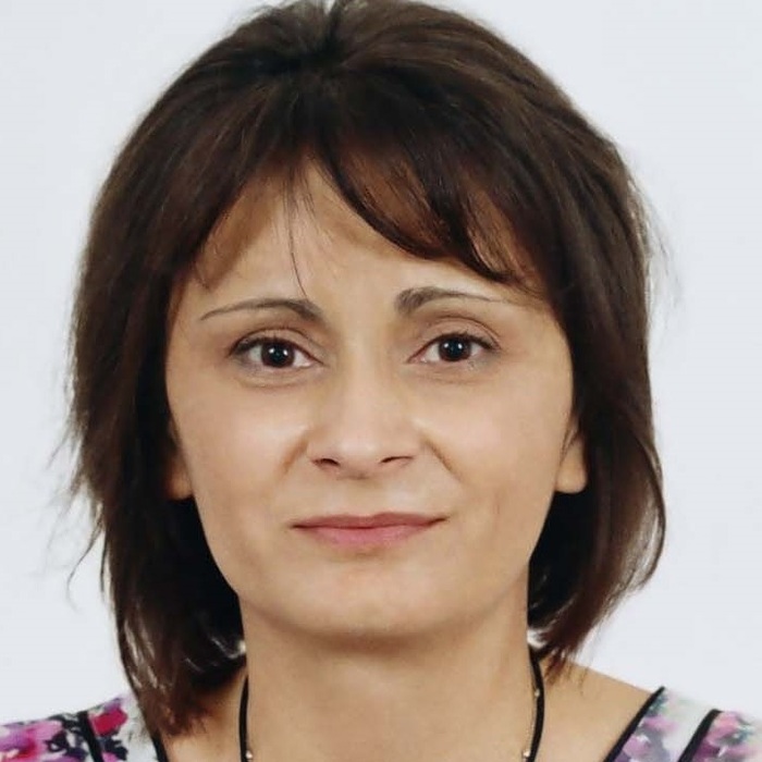 nezabravka-popova-nedialkova-nbu_700x700_pad_478b24840a