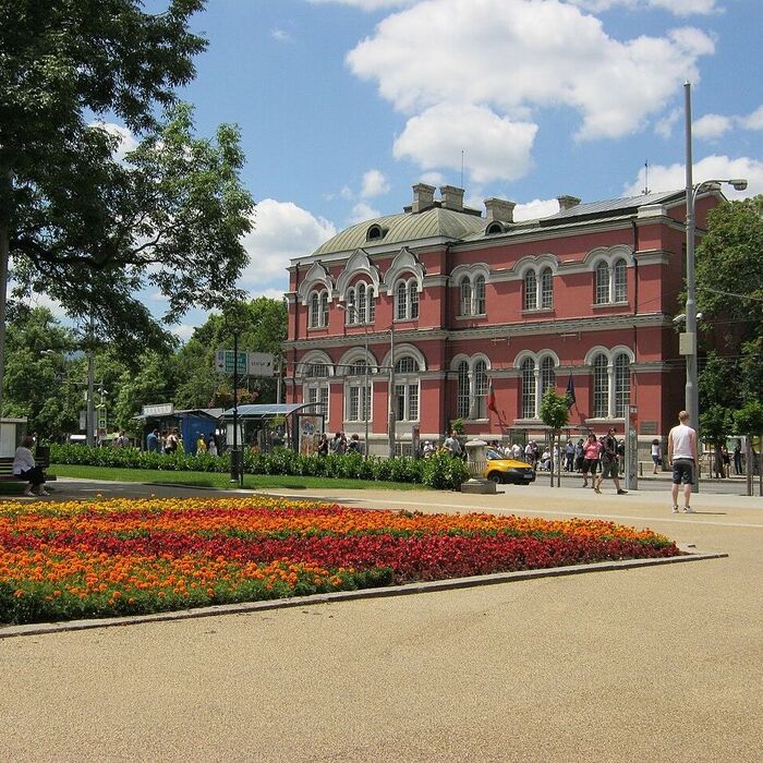 nha-wikipedia_700x700_pad_478b24840a