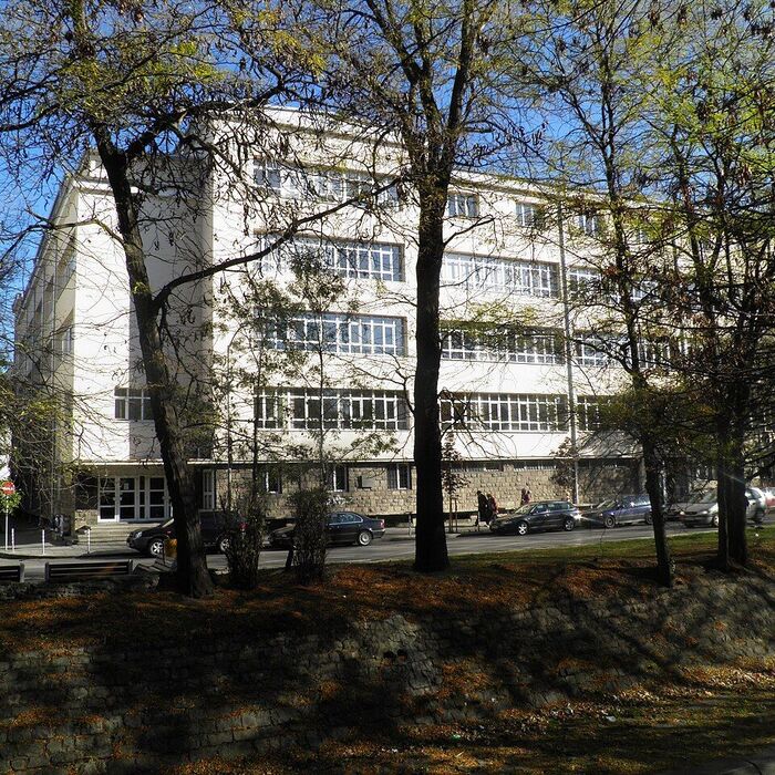 nma-wikipedia_700x700_fit_478b24840a