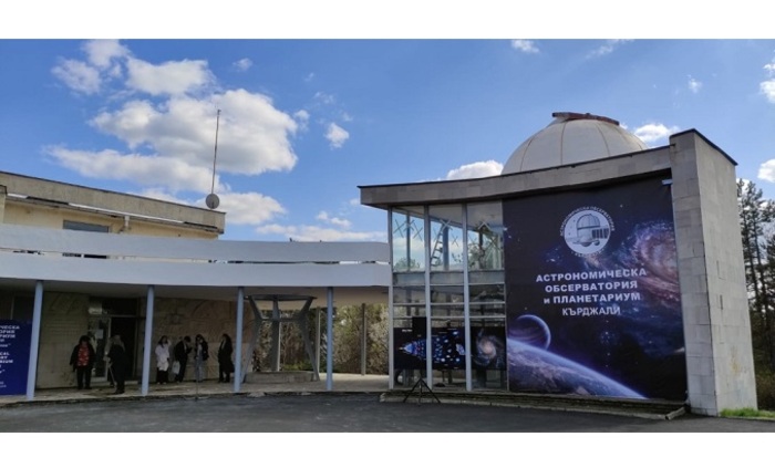 planetarium-bnr_700x700_fit_478b24840a