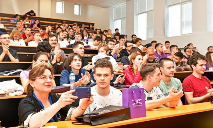 olimpiada-po-programirane-varnautrebg_700x700_fit_478b24840a