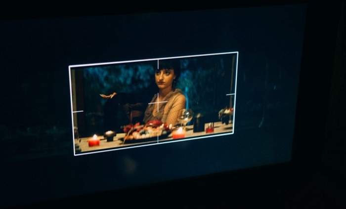 danai-singlestepbg_700x700_fit_478b24840a