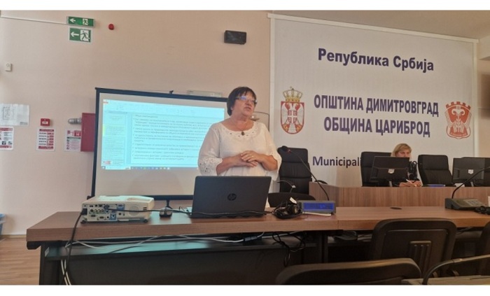 ucheni-i-ezikovedi-bnr_700x700_fit_478b24840a