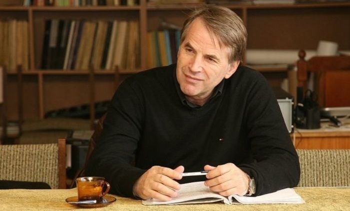 boiko-iliev-theatre-art-bg_700x700_fit_478b24840a