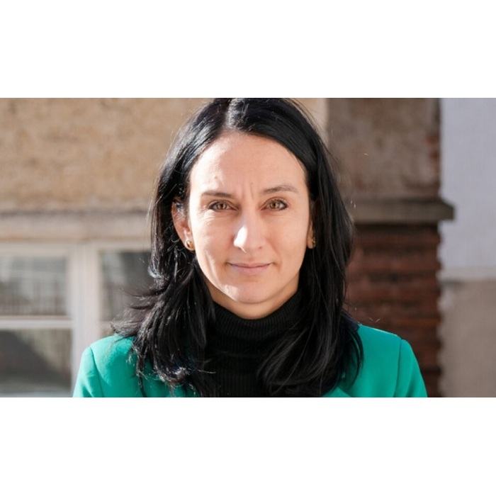 adriana-michailova-imp-act-agency_700x700_pad_478b24840a