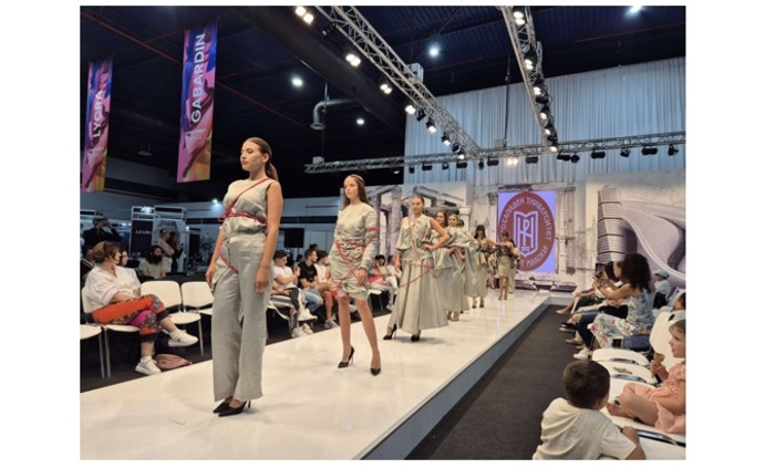 ekspo-beauty-fashion-bg_700x700_fit_478b24840a