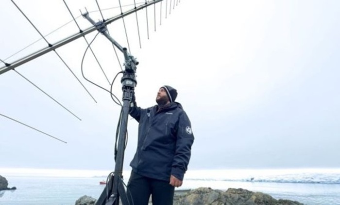 bg-ucheni-antarktida-nauka-offnews-bg_700x700_fit_478b24840a