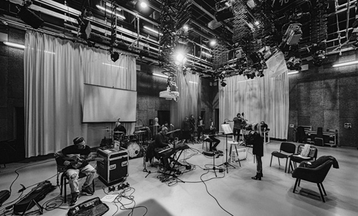 lili-ivanova-v-nbu-fb-lili-ivanova_700x700_fit_478b24840a