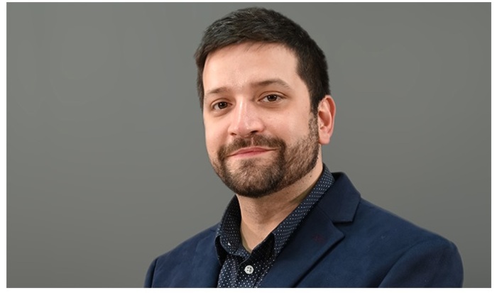 017-aleksandar-mitev-sofiaboyschoir-com_700x700_fit_478b24840a