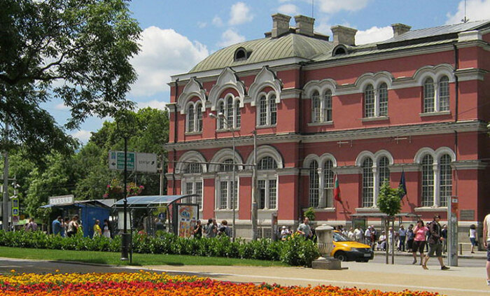 nha-wikipedia_700x700_fit_478b24840a