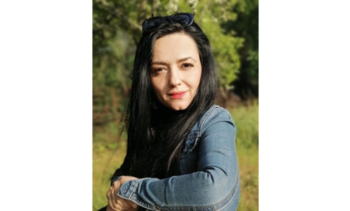 vanq-petkova_700x700_fit_478b24840a