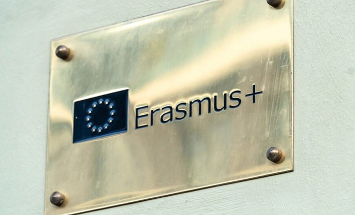 erasmus-v-kapital_700x700_fit_478b24840a