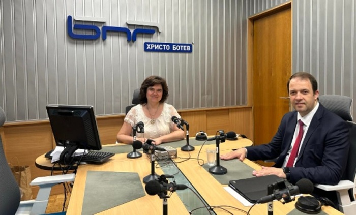 fondatsiya-atanas-burov_700x700_fit_478b24840a