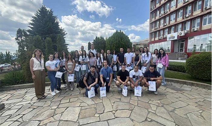 lyato-s-vyzmojnosti_700x700_fit_478b24840a