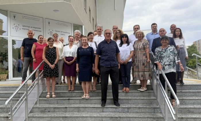 018-rousse-info_700x700_fit_478b24840a