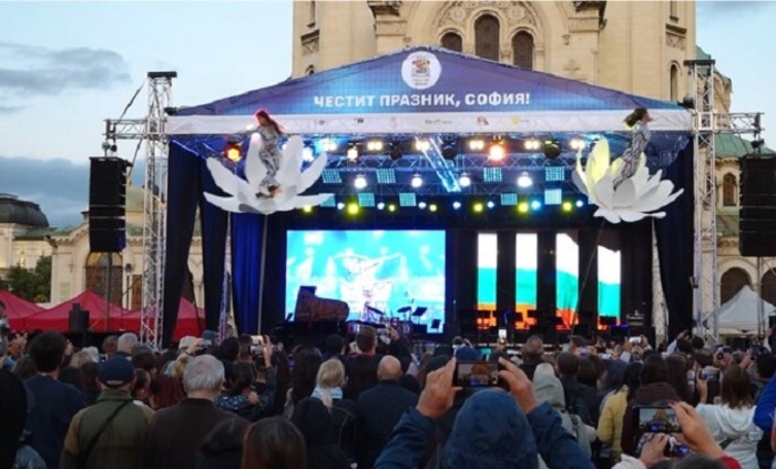 032-bta_700x700_fit_478b24840a