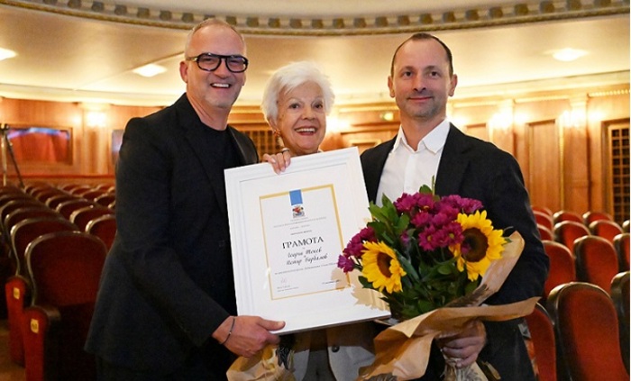 01-nagrada-jarki-postigenia-stolichna-obstina-f-kosjo-hadgigenchev-1_700x700_fit_478b24840a