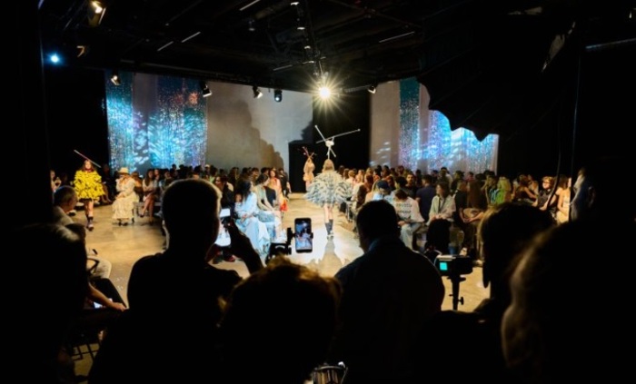 018-moda-sofia-fashioninside-bg_700x700_fit_478b24840a