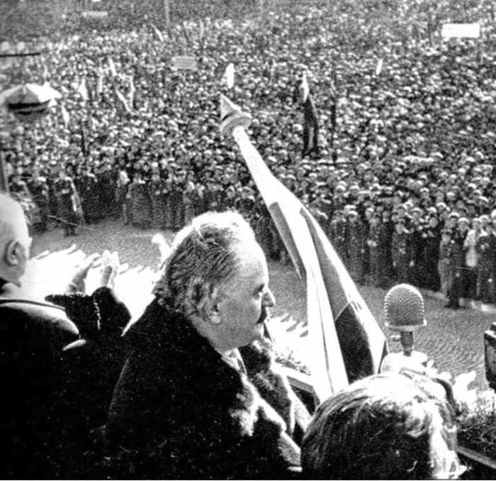 03-georgi-dimitrov-literaturen-vestnik_700x700_fit_478b24840a