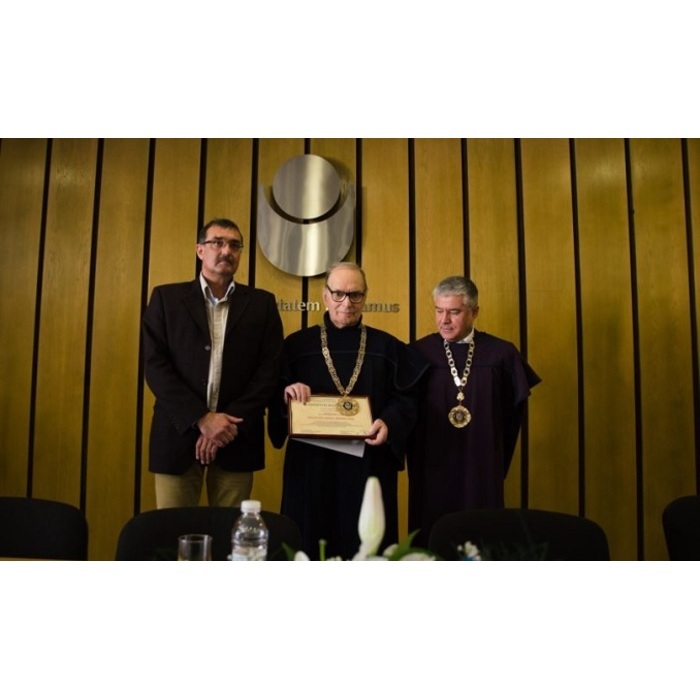 011-enio-morikone-universitetski-dnevnik_700x700_fit_478b24840a