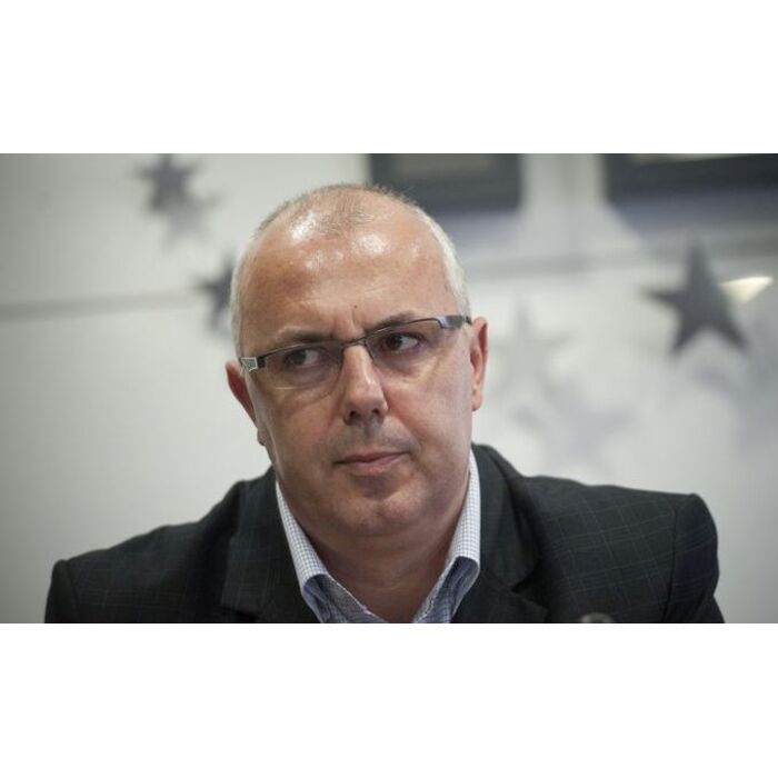 012-veselin-vuchkov-klub-z_700x700_fit_478b24840a