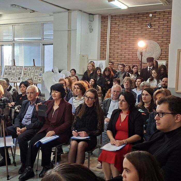 007-blagoevgrad-at-night-eu_700x700_fit_478b24840a