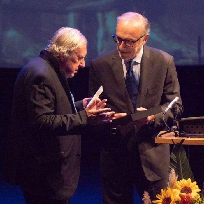 021-nbu_700x700_fit_478b24840a