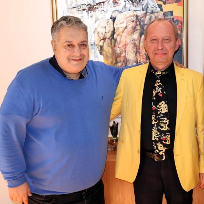 037_700x700_fit_478b24840a