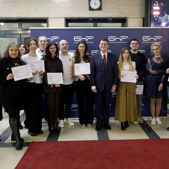 017-bnr_700x700_fit_478b24840a