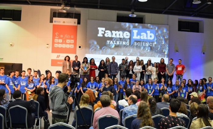 bg-antr-mediabricks-bg_700x700_fit_478b24840a