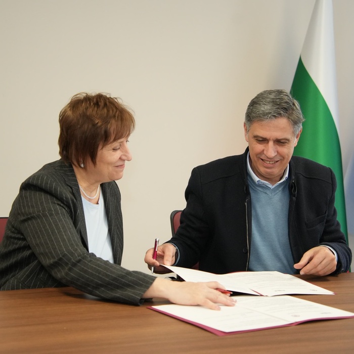 14749_700x700_fit_478b24840a