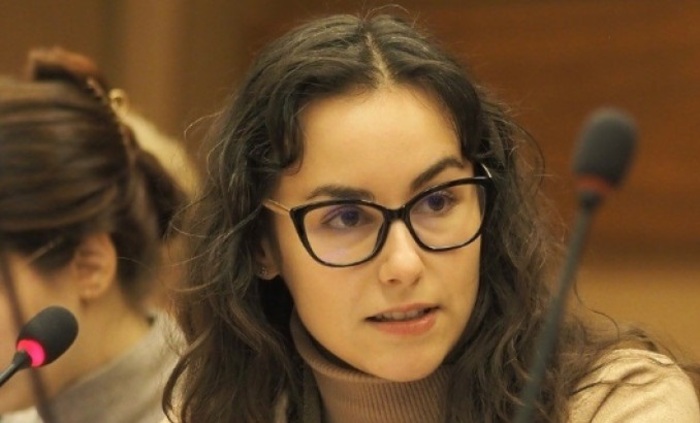 015-remina-alexsieva-bnr_700x700_fit_478b24840a