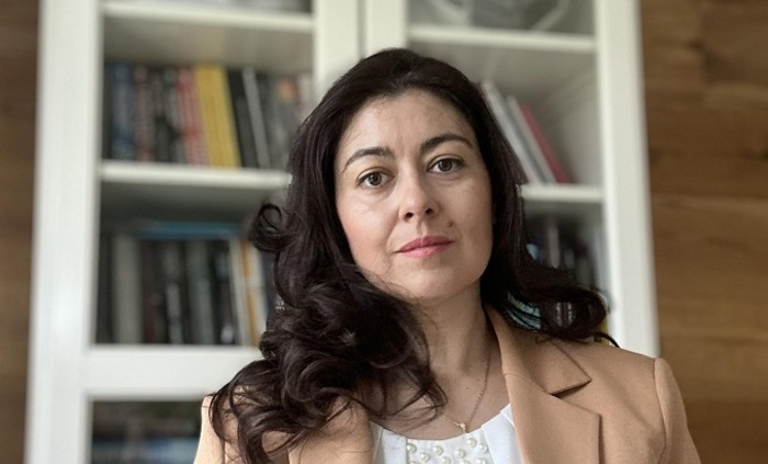 evelina-christova-fb_700x700_fit_478b24840a