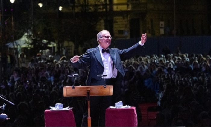 najden-todorov-ploshtad-slavejkov_700x700_fit_478b24840a