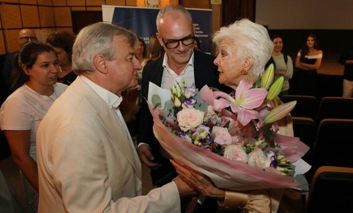 0925dokumentalen-film-raina-kabaivanska-f-krum-stoev_700x700_fit_478b24840a