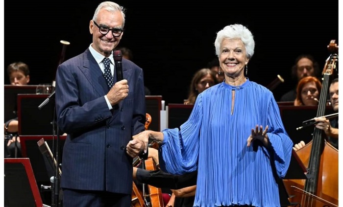 raina-kabaibanska-i-voci-verdiane-di-busseto-teatro-regio-di-parma_700x700_fit_478b24840a