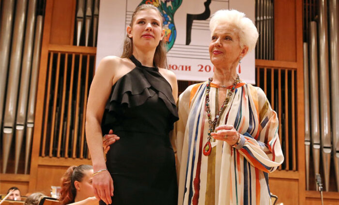 raina-kabaivanska-aleksandrina-mihailova-viktor-viktorov_700x700_fit_478b24840a